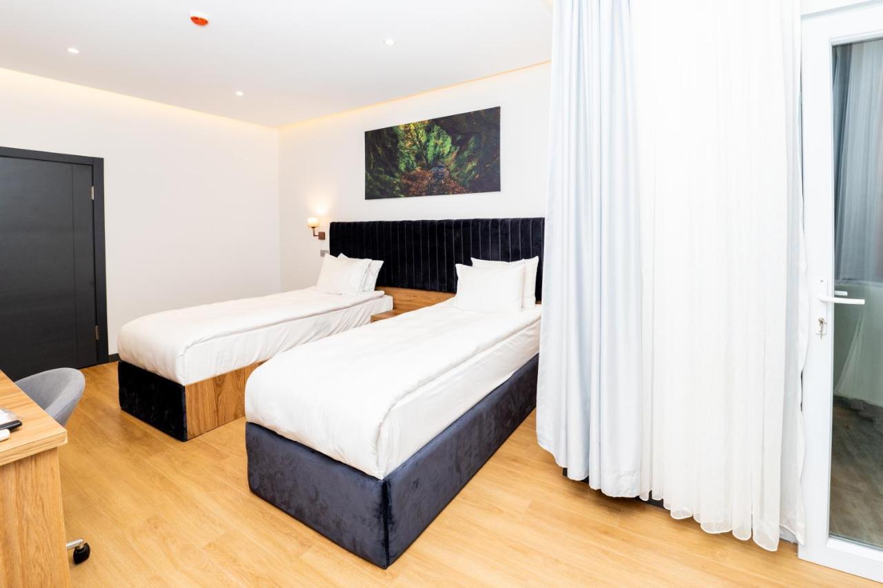 Business Life Hotel Bakirkoey Istanboel Buitenkant foto
