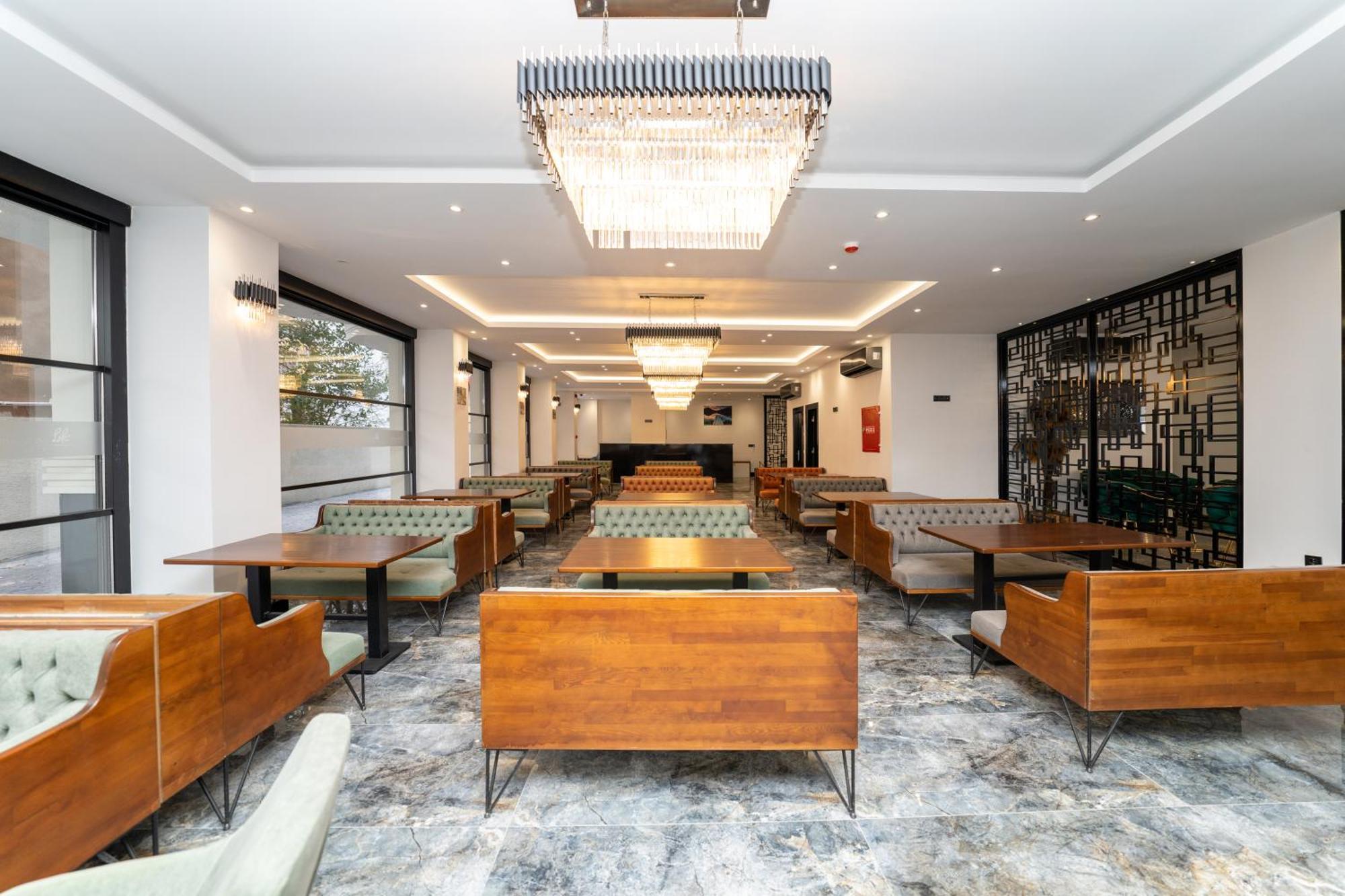 Business Life Hotel Bakirkoey Istanboel Buitenkant foto